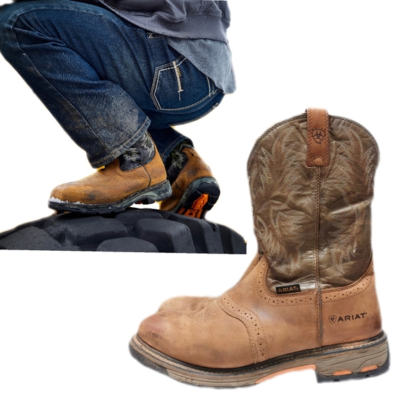 Ariat Other - Ariat Workhog Pull-on Work Boot Men’s 13EE Leather, Round Toe Western Work Boot